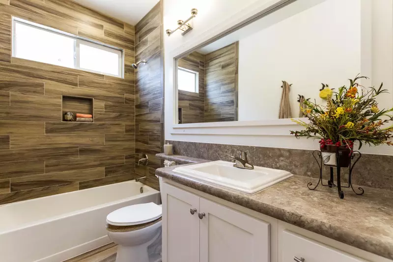 Kingsbrook kb-47 bathroom home features
