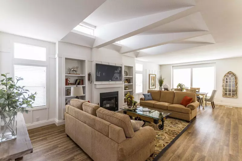 Kingsbrook kb-47 interior home features