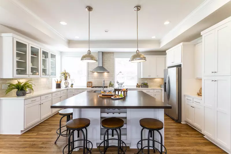 Kingsbrook kb-47 kitchen home features