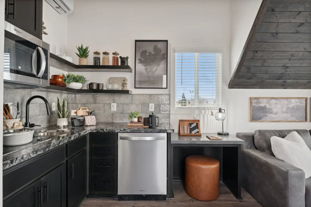 Ata-01 kitchen home features
